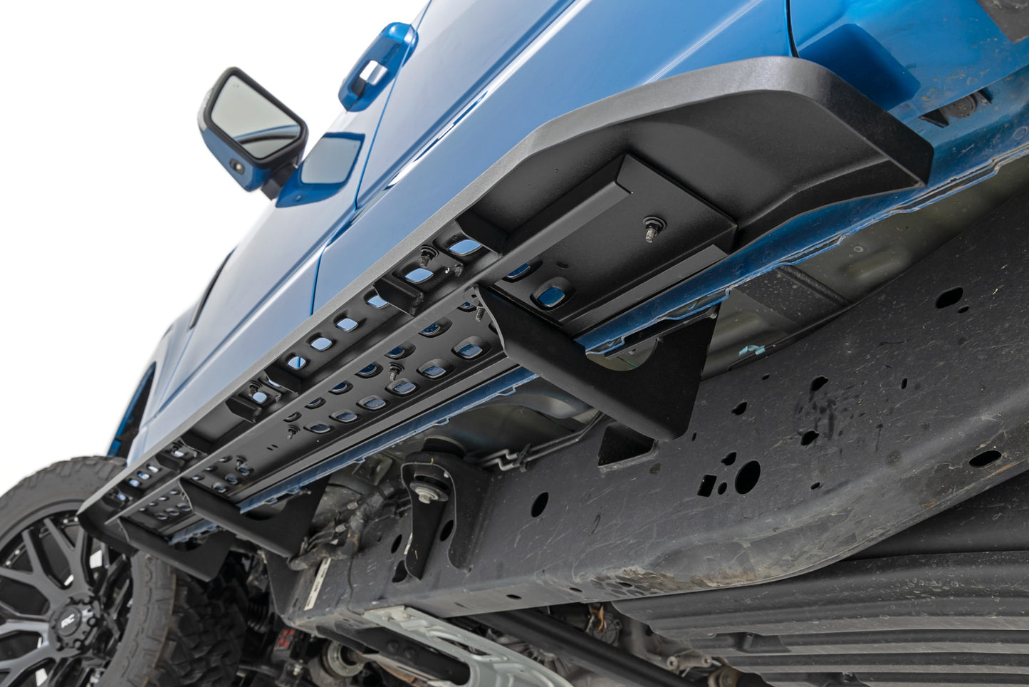 RPT2 Running Board | Crew Cab | Black | Ford F-150/Lightning/F-250/F-350/Raptor (15-26)