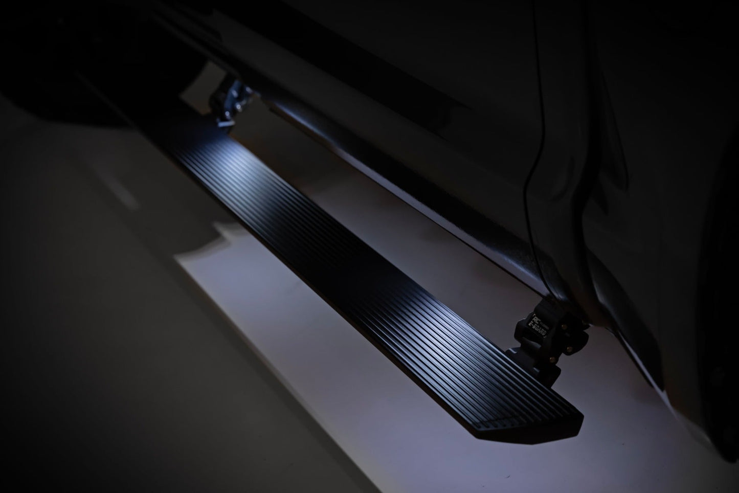 Power Running Boards | Dual Electric Motor | Quad Cab | Ram 2500/3500 (11-26)