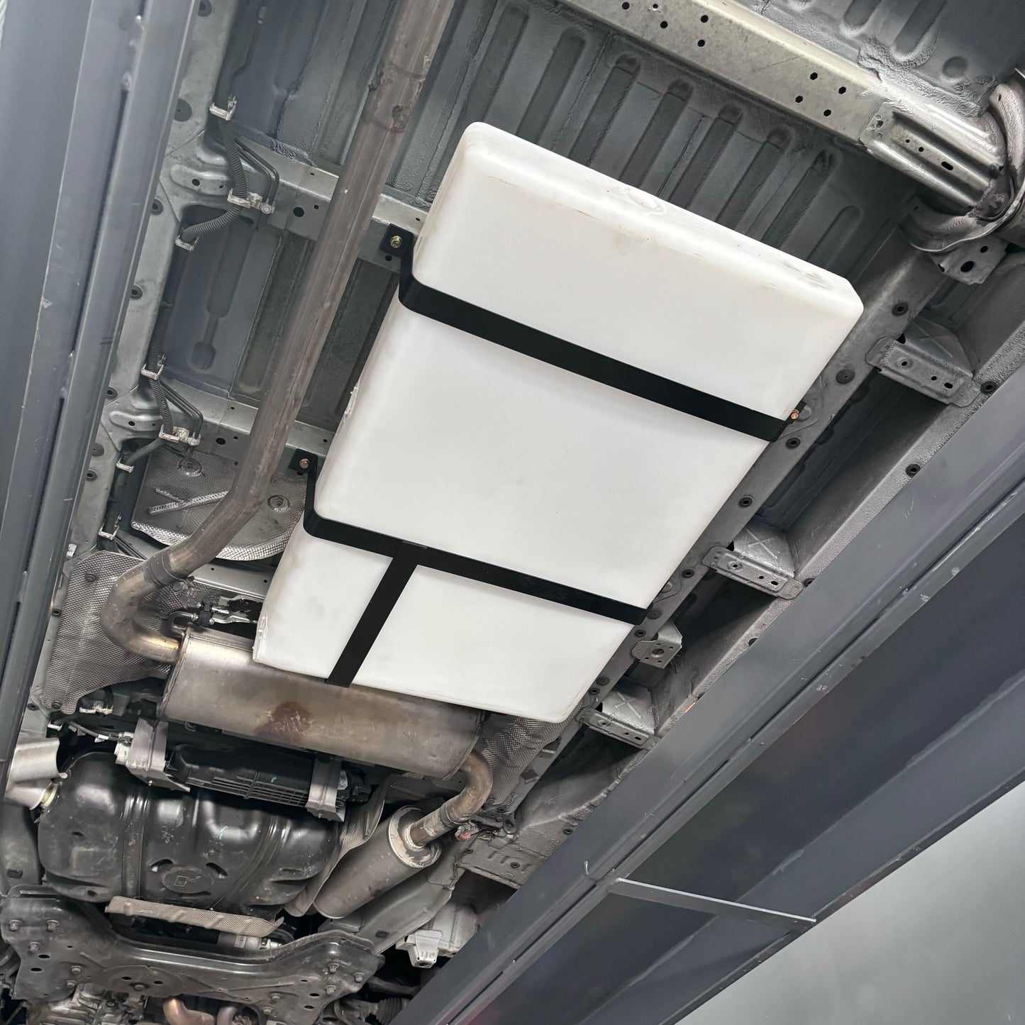 36 Gallon Undercarriage Fresh/Grey Water Tank Ford 2013-2025 Dodge / Ram Promaster 2500, 3500 159” And 159" EXT