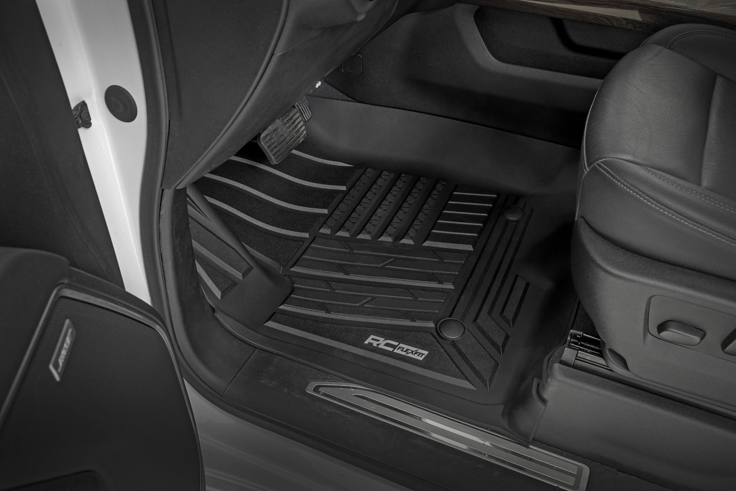 Flex-Fit Floor Mats | Front | Bucket | Chevy/GMC 1500/2500HD/3500HD (19-26)