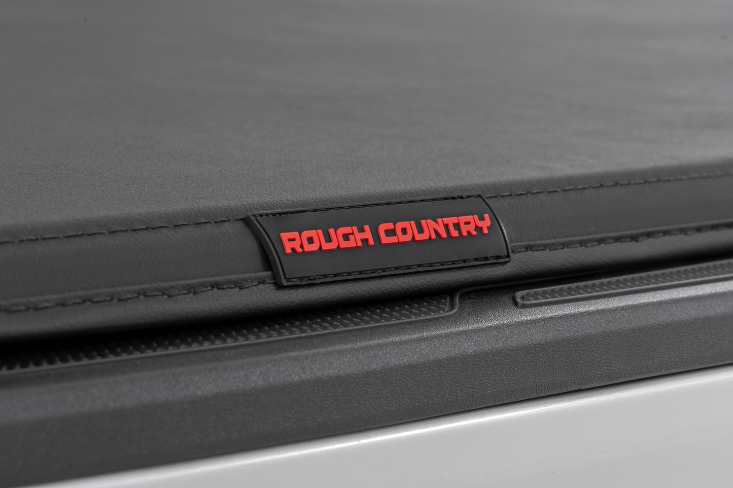 Soft Tri-Fold Bed Cover | 5' Bed | Dbl Cab | Toyota Tacoma 2WD/4WD (24-26)