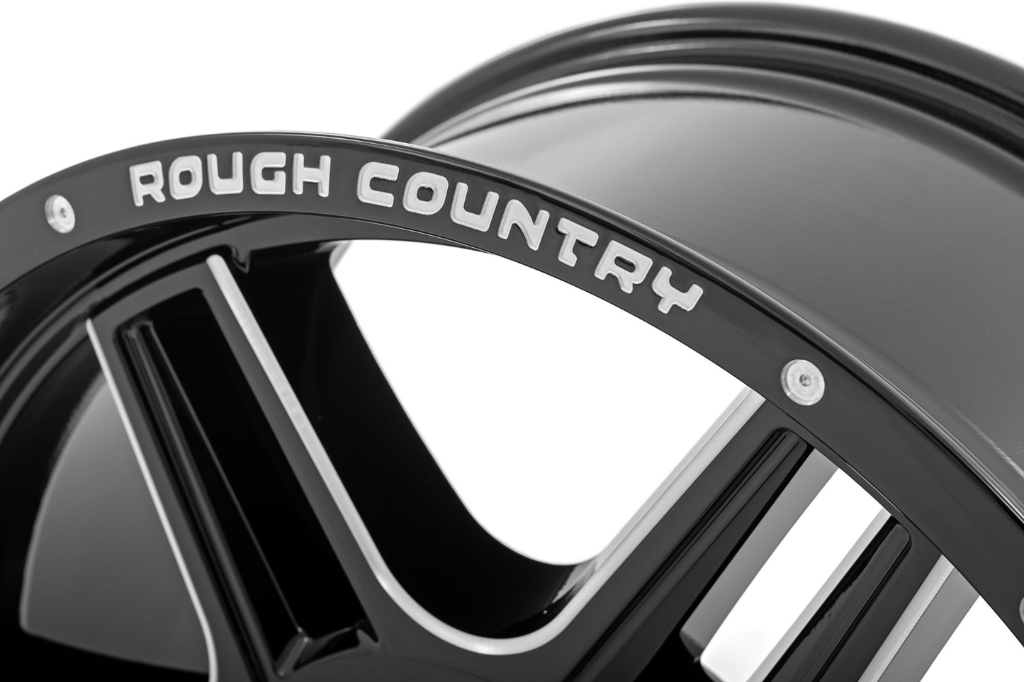 Rough Country 92 Series Wheel | Machined One-Piece | Gloss Black | 18x9 | 5x5 | +0mm