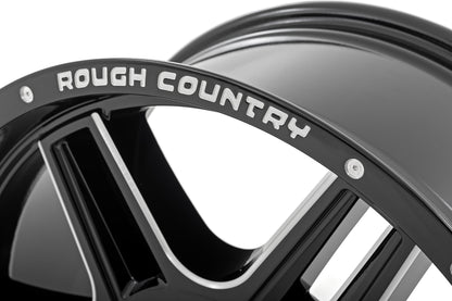 Rough Country 92 Series Wheel | Machined One-Piece | Gloss Black | 18x9 | 5x5 | +0mm