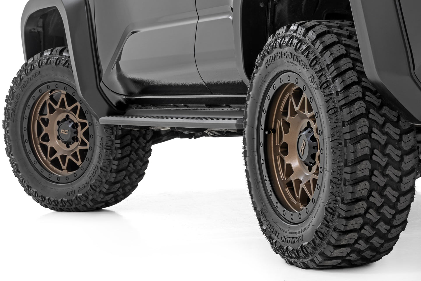 Rough Country 78 Series Wheel | Simulated Beadlock | Bronze/Black | 18x9 | 8x6.5 | -12mm