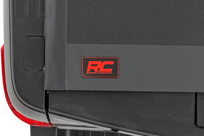 Hard Low Profile Bed Cover | 6'10" Bed | Ford F-250/F-350 Super Duty (17-26)