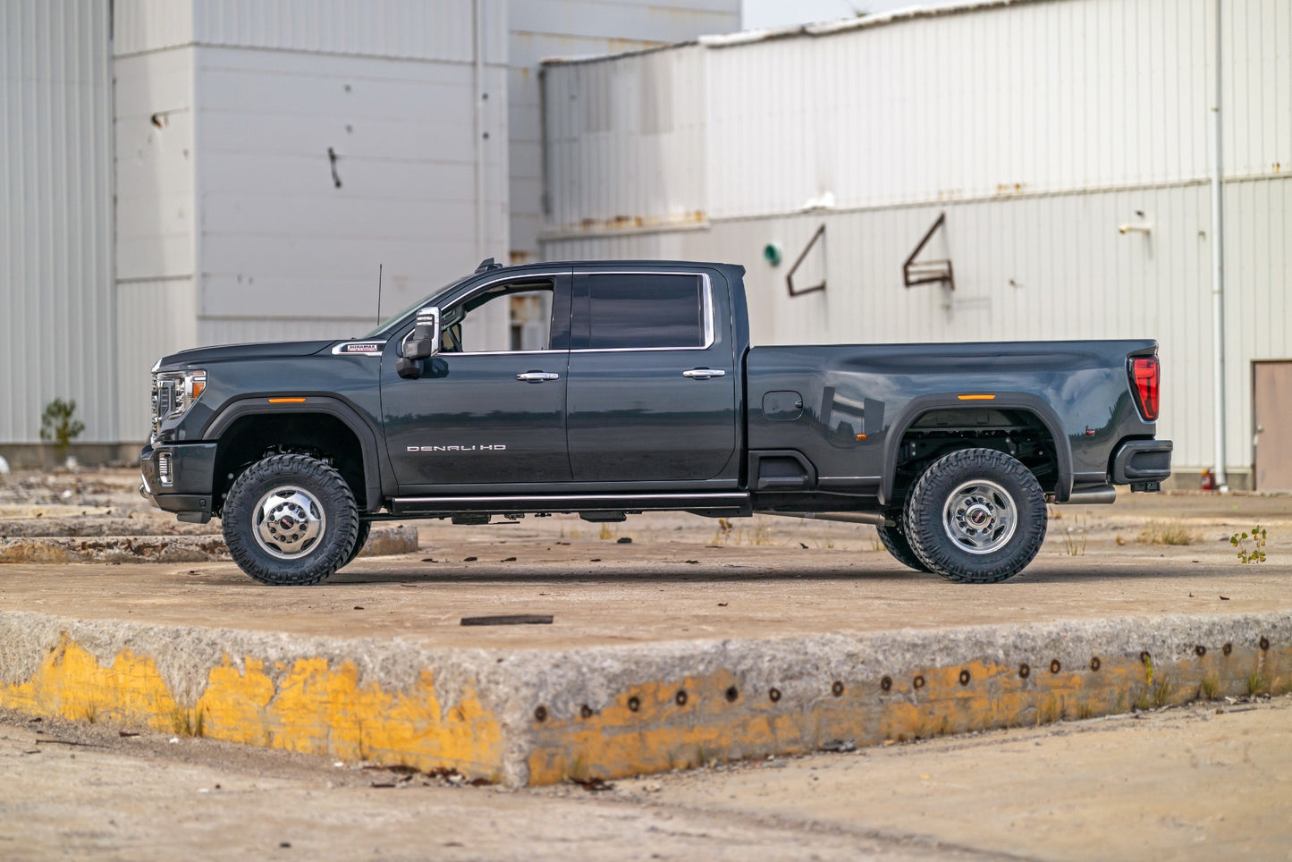 3 Inch Lift Kit | Chevy/GMC Sierra 3500 HD/Silverado 3500 HD 2WD/4WD (20-26)