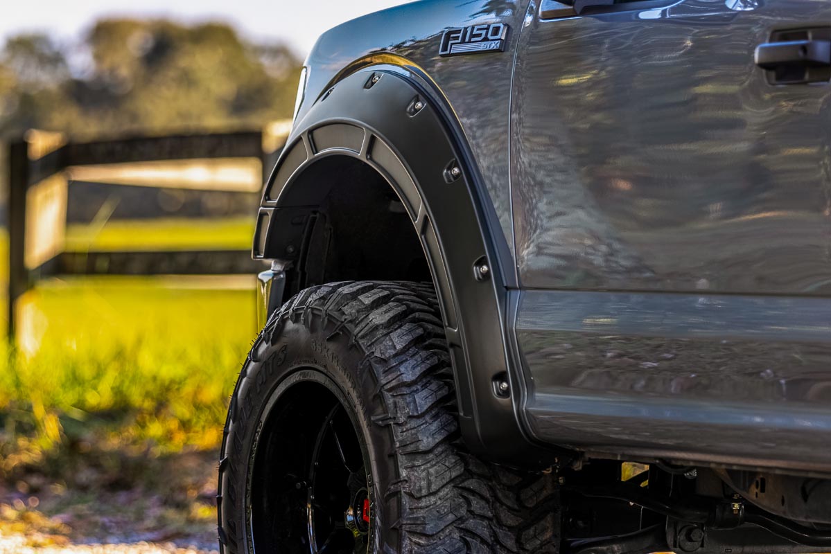 Defender Fender Flares | UH Tuxedo Black Metallic | Ford F-150 (15-20)