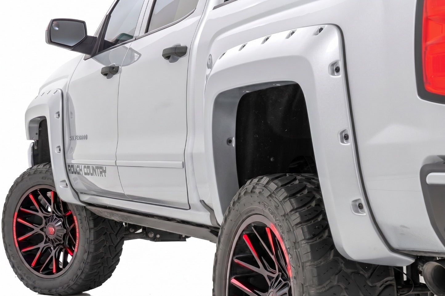 Pocket Fender Flares | 5'9" Bed | GAN Silver Ice Metallic | Chevy Silverado 1500 (14-18 & Classic)