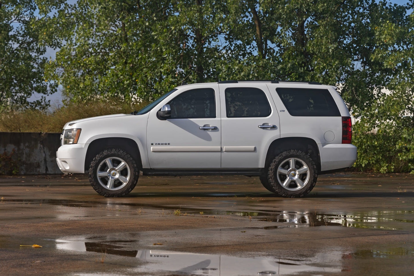 3.5 Inch Lift Kit | Forged UCAs | Chevy/GMC SUV 1500 2WD/4WD (2007-2020)