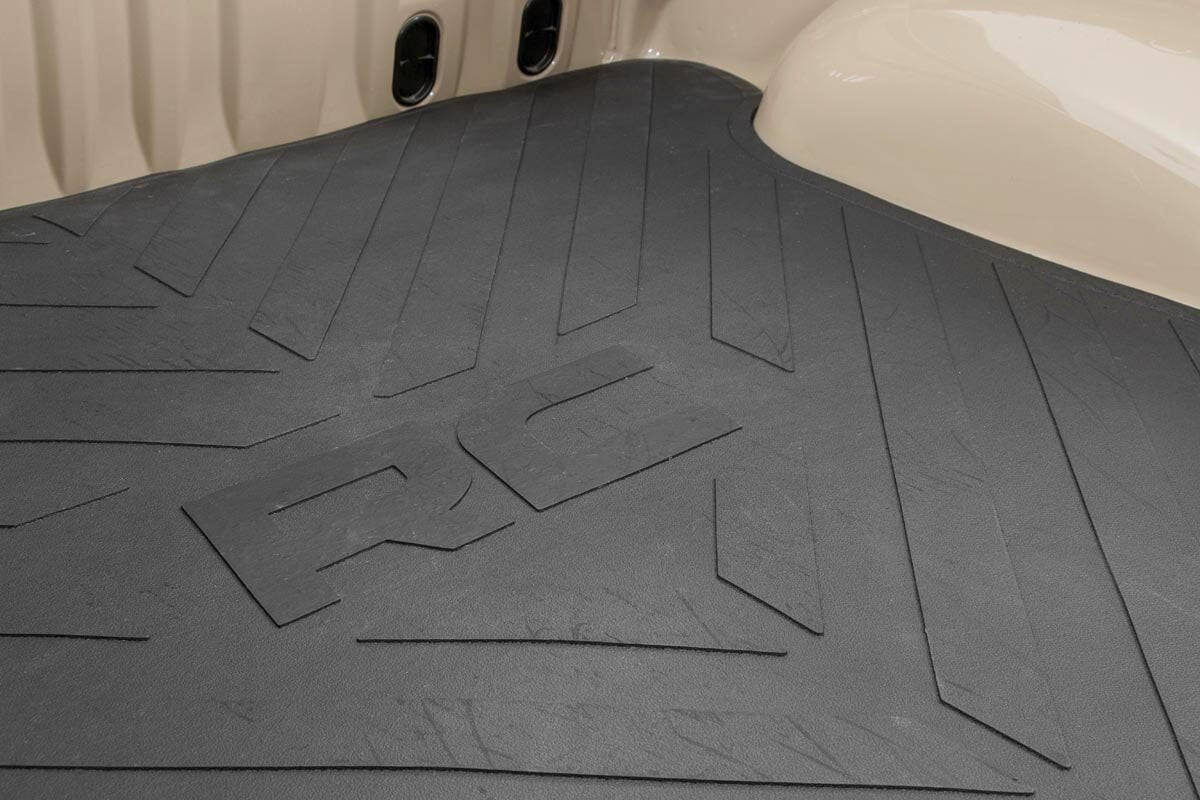Bed Mat | 5'10" Bed | RC Logo | Chevy/GMC Sierra 1500 (19-26)/Silverado 1500 (19-26)