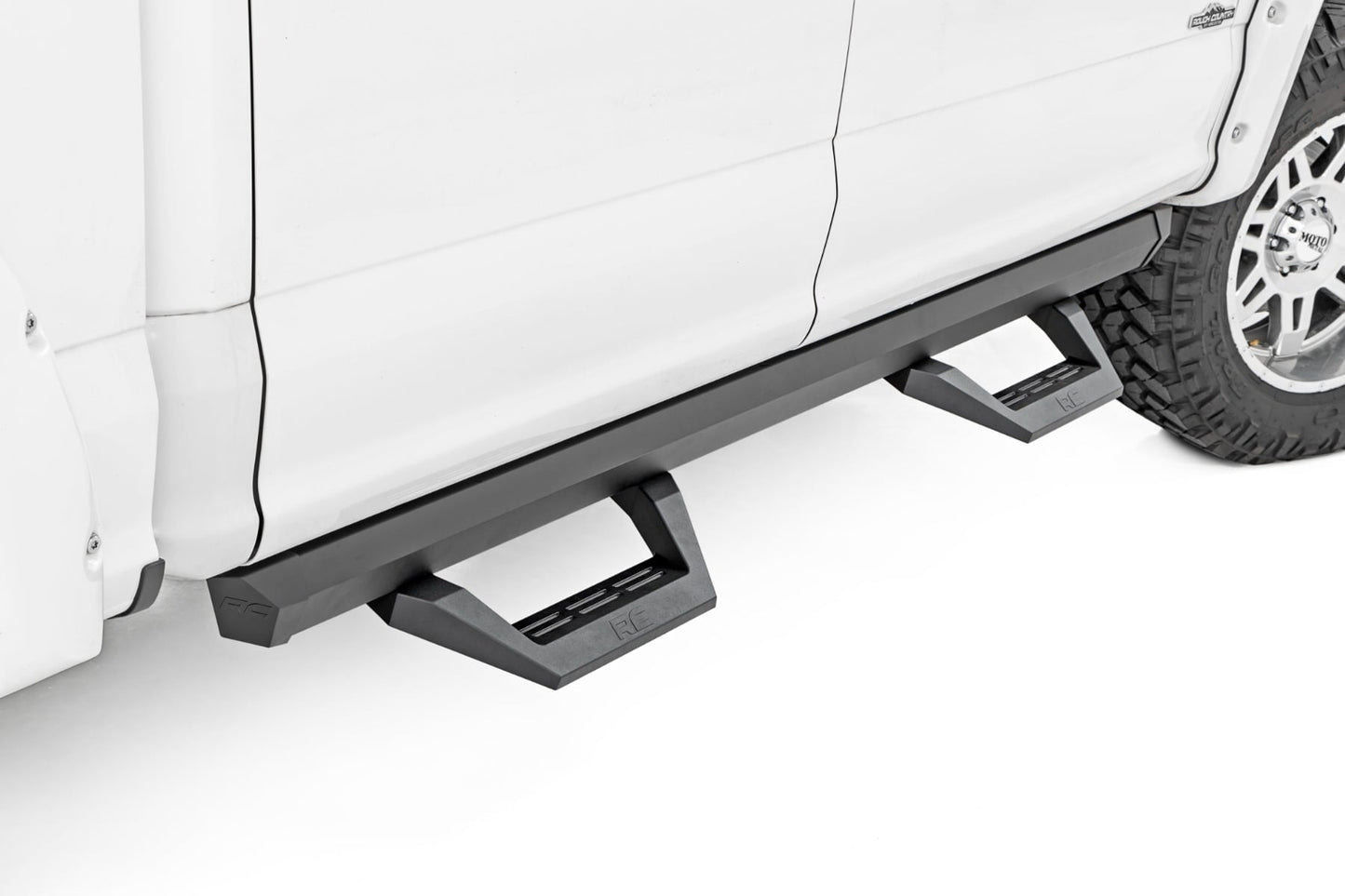 SRX2 Adj Aluminum Step | Crew Cab | Ford F-150/Lightning/F-250/F-350/Raptor (15-26)